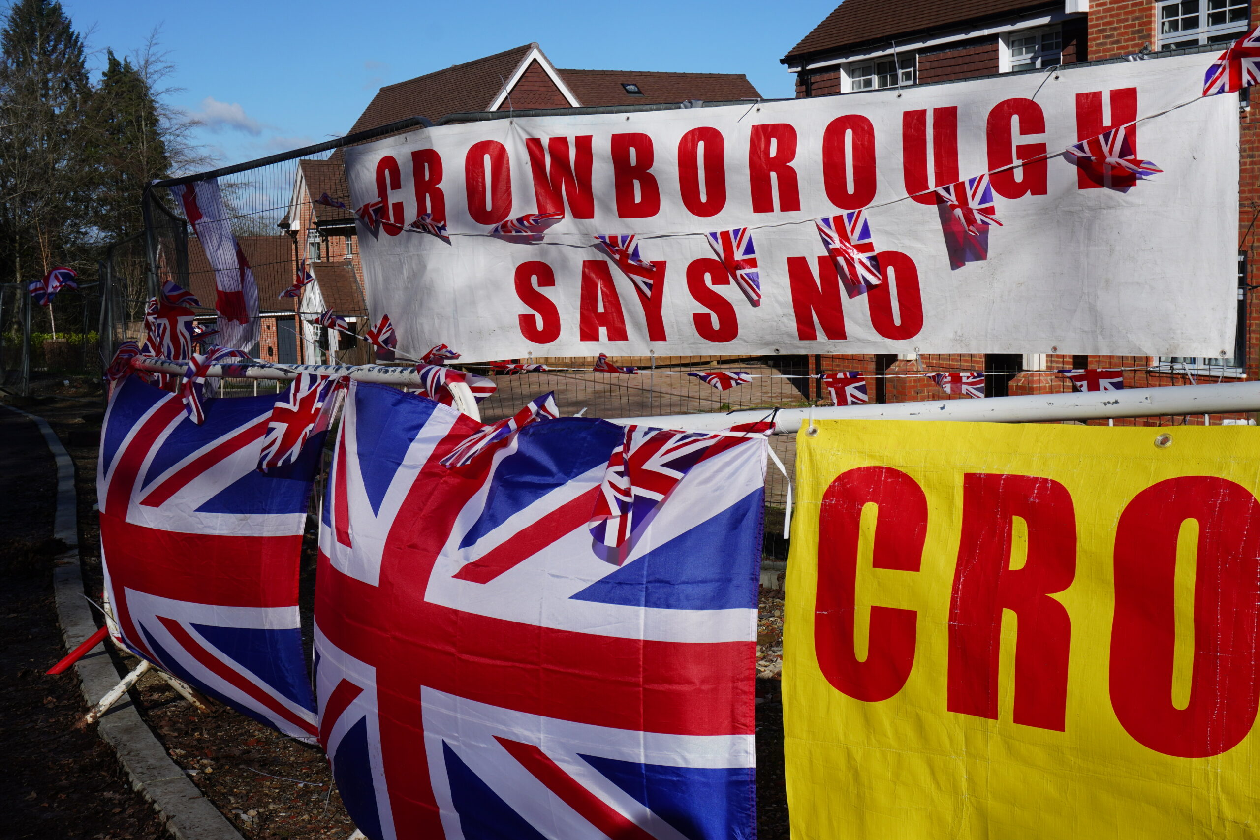 Crowborough, une ville fracturée par l&rsquo;accueil des demandeurs d&rsquo;asile