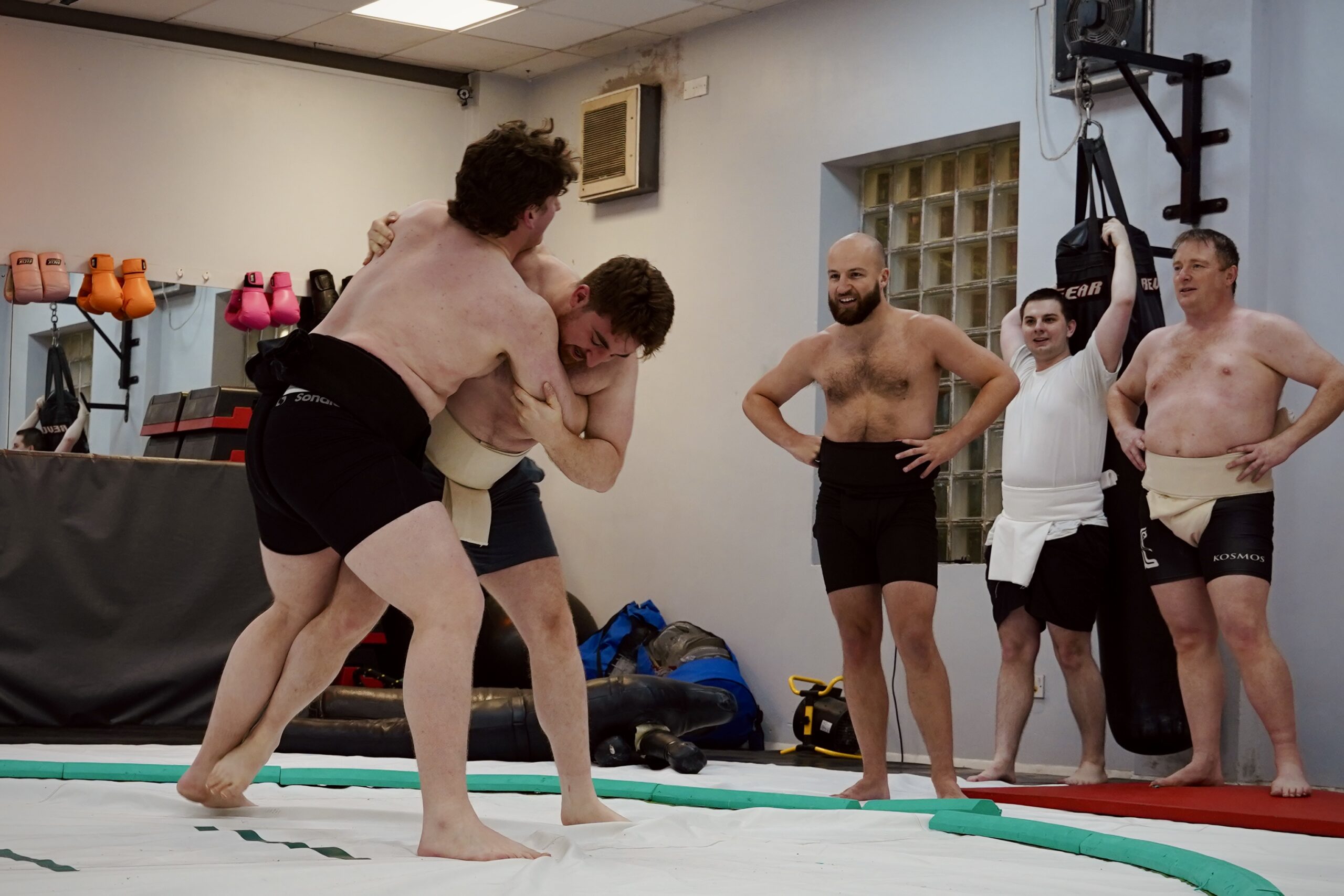 Le sumo anglais prend du poids