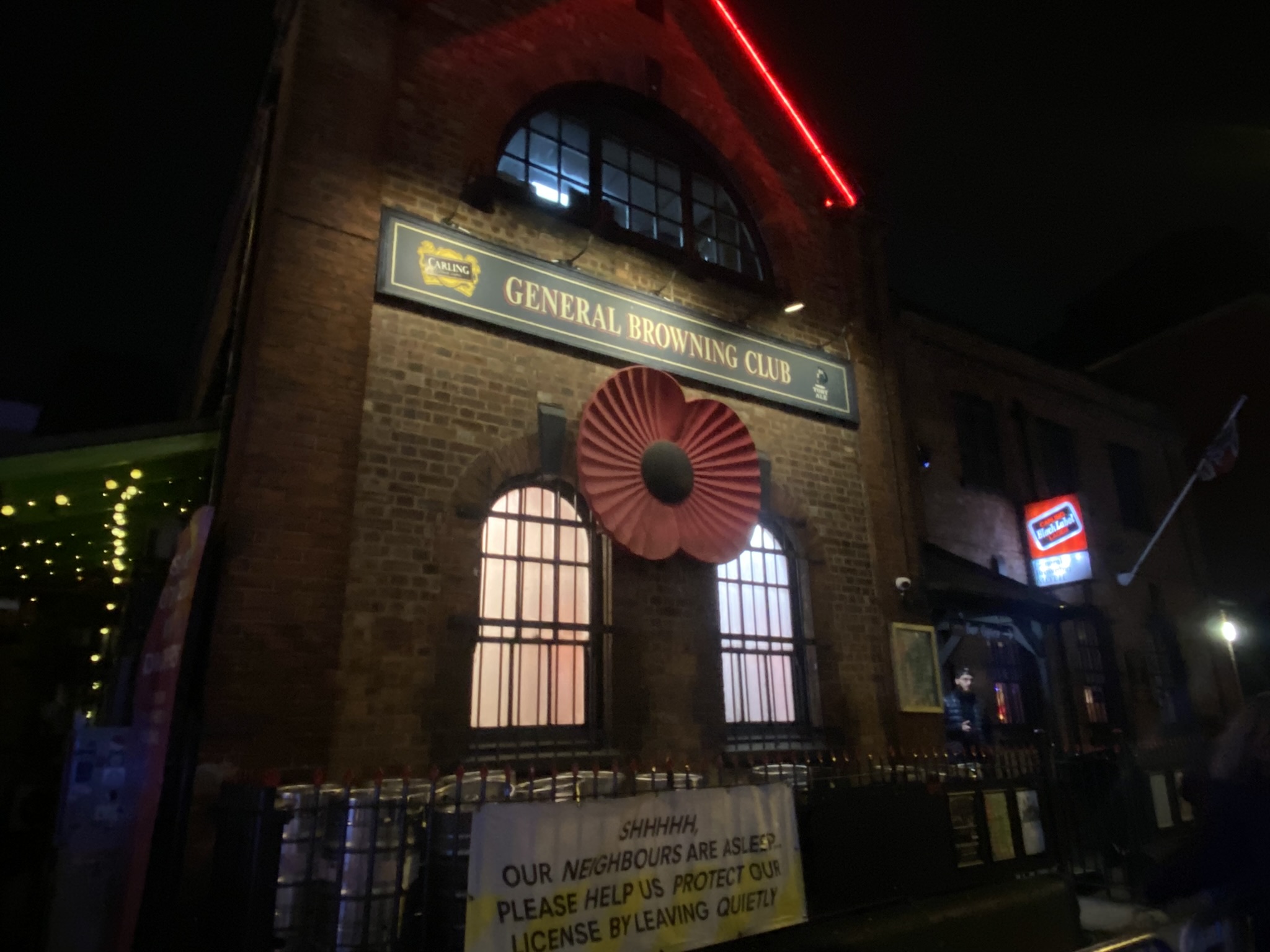 Crépuscule rock « Moth Club »